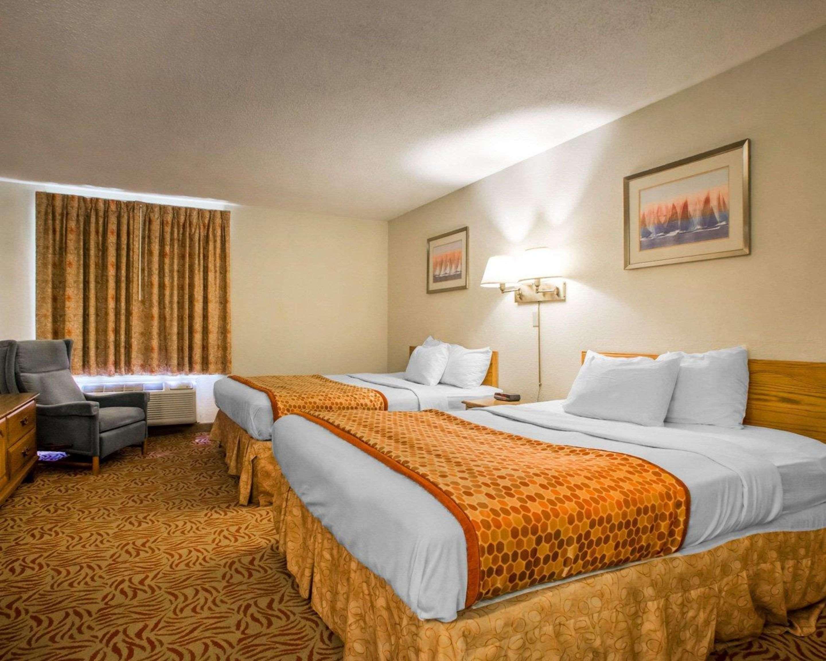 Econo Lodge Inn & Suites Stevens Point Luaran gambar