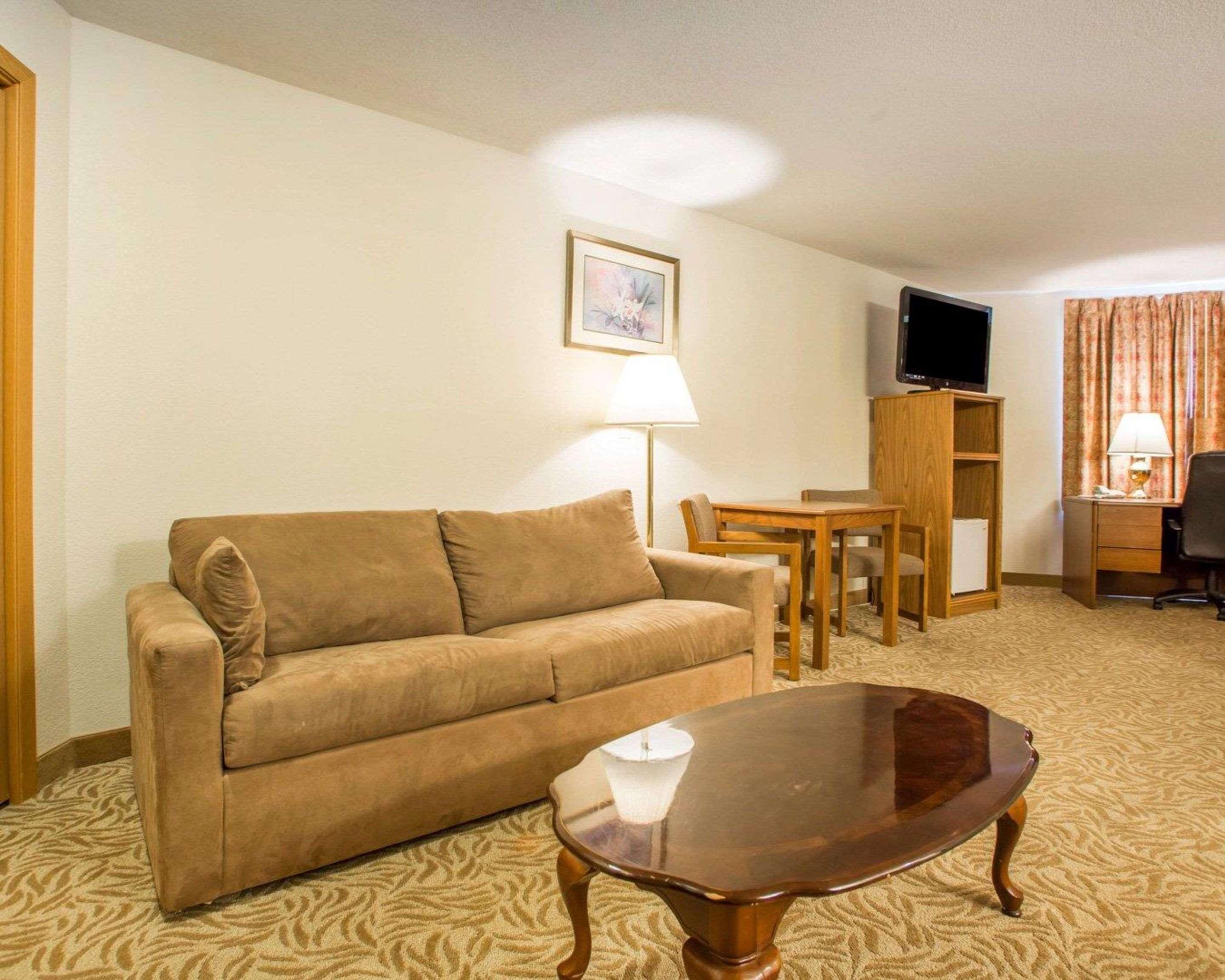 Econo Lodge Inn & Suites Stevens Point Luaran gambar