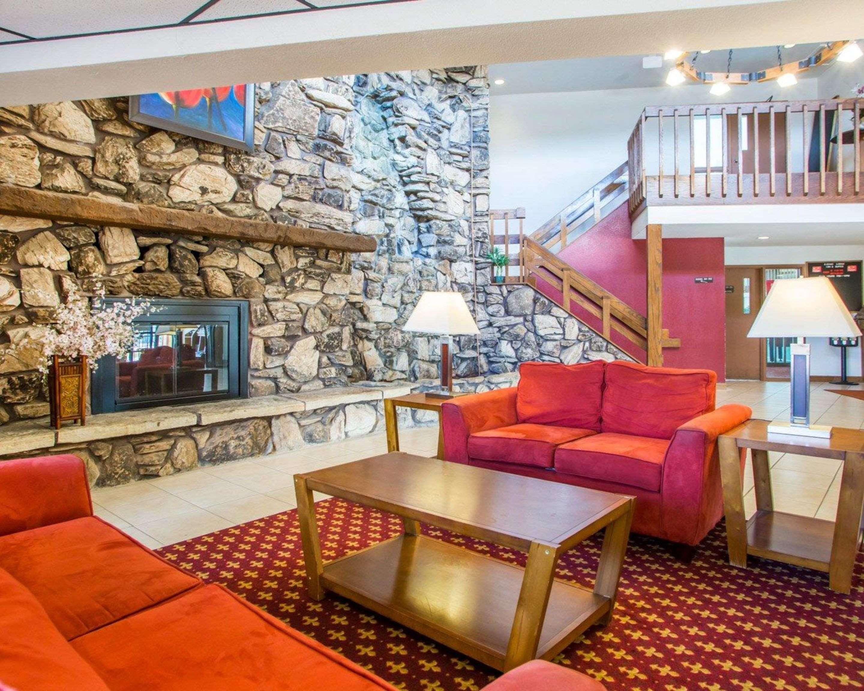 Econo Lodge Inn & Suites Stevens Point Luaran gambar