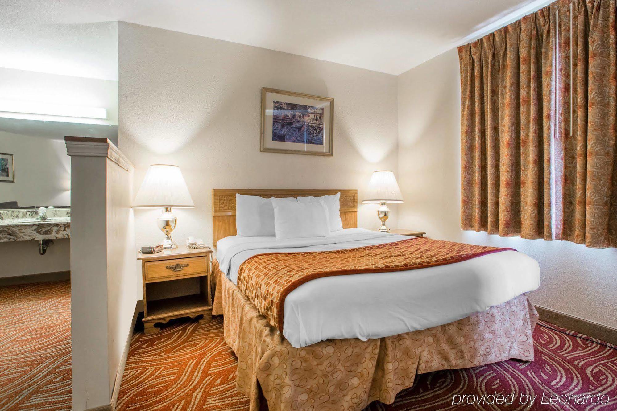 University Inn & Suites Stevens Point Luaran gambar