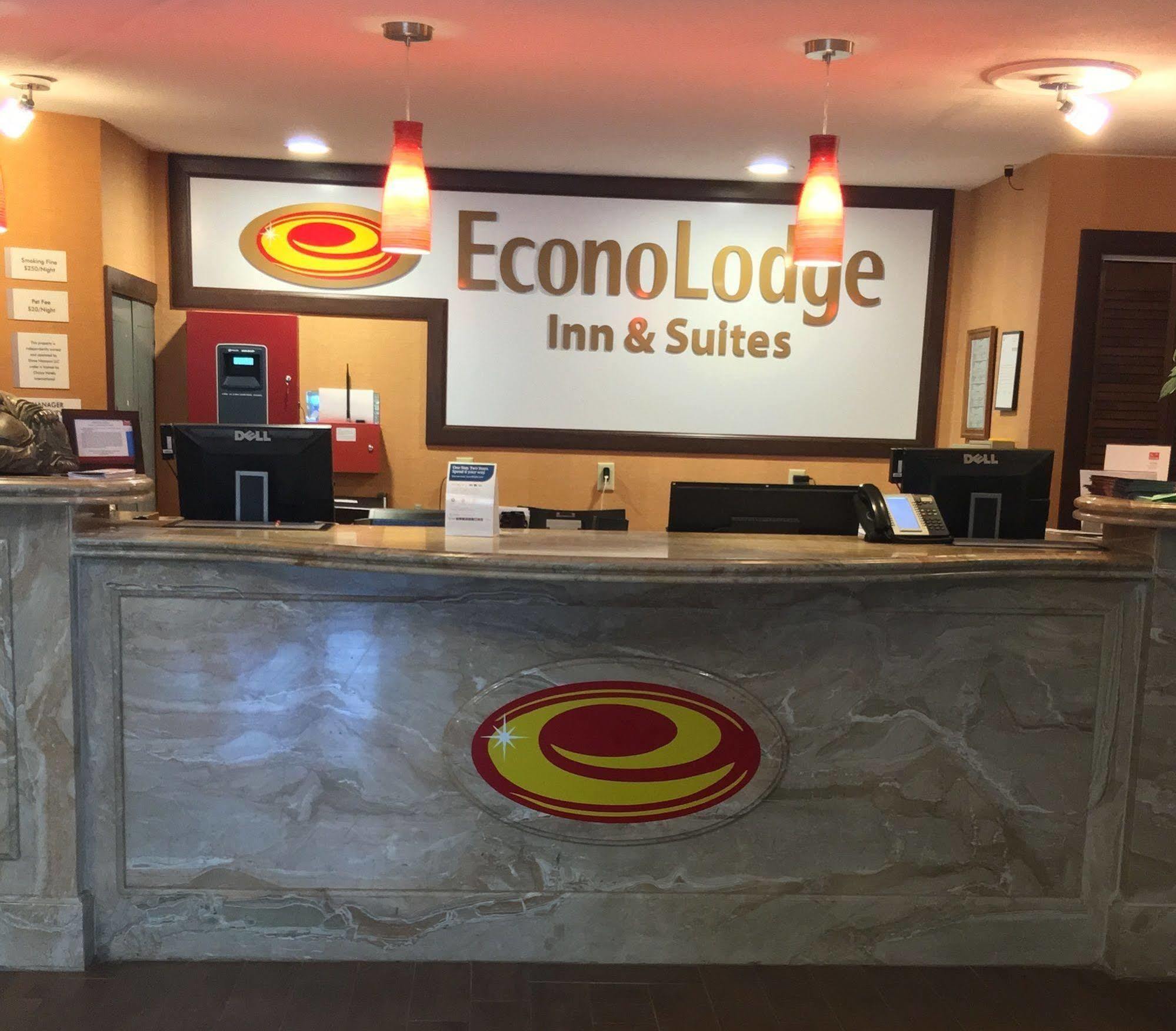 Econo Lodge Inn & Suites Stevens Point Luaran gambar