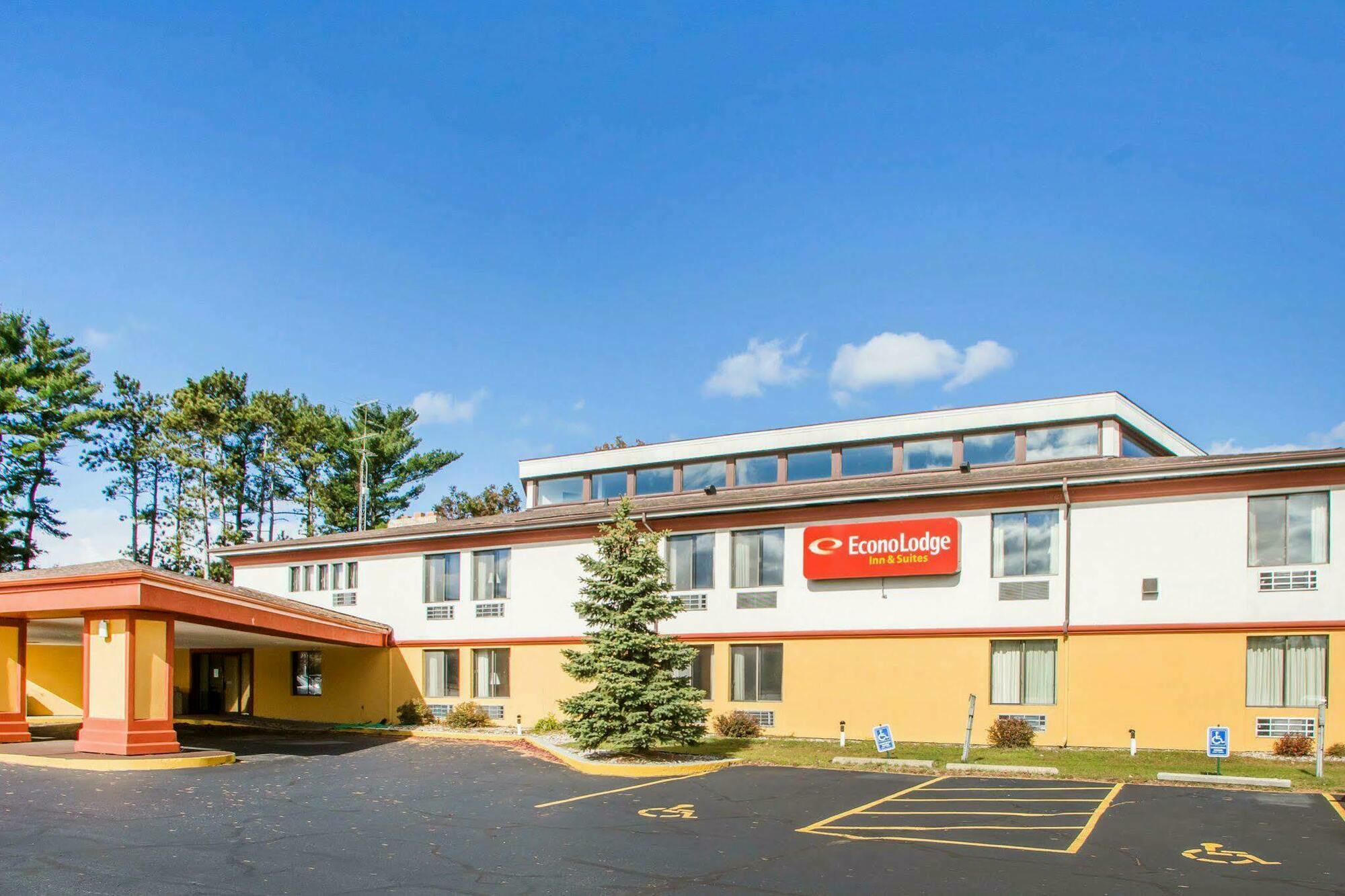 University Inn & Suites Stevens Point Luaran gambar
